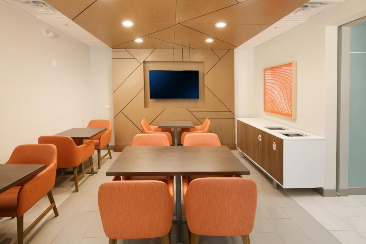 Holiday Inn Express & Suites - Williamstown - Glassboro By Ihg Eksteriør billede