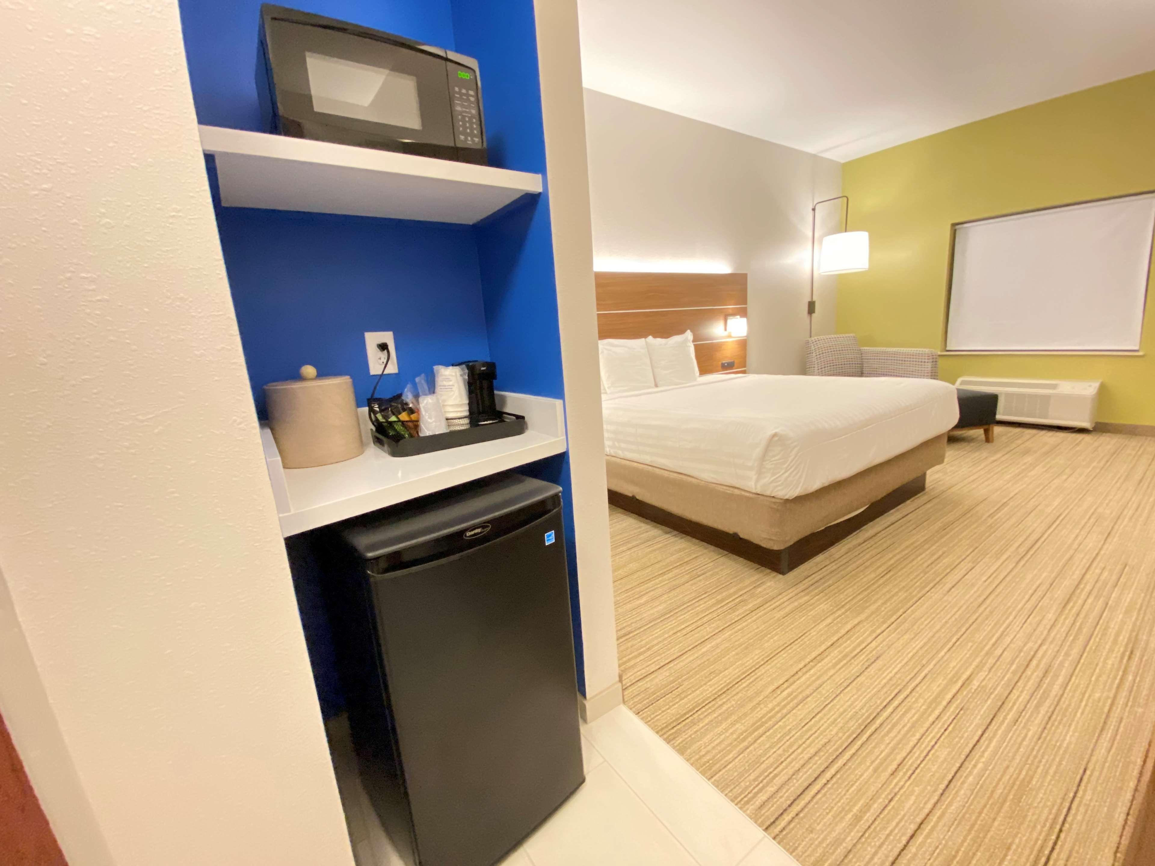Holiday Inn Express & Suites - Williamstown - Glassboro By Ihg Eksteriør billede